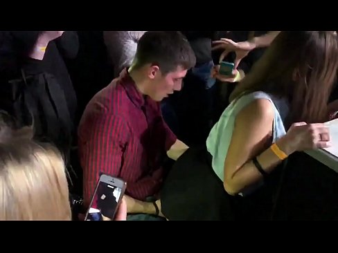❤️ Sexe real en una discoteca russa. Noia russa de 18 anys a l'anus i la vagina follada en una discoteca ☑ Porno de qualitat a nosaltres ca.pornburst.ru