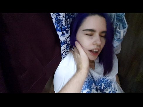 ❤️ Vaig trobar la meva germana a l'armari i la vaig ajudar a correr-se ☑ Porno de qualitat a nosaltres ca.pornburst.ru